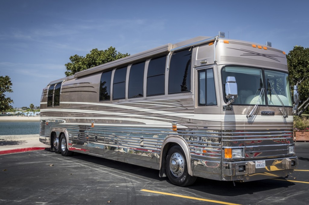 1999 Prevost Vision Coach 45' for Sale at Premier Motorcoach (23